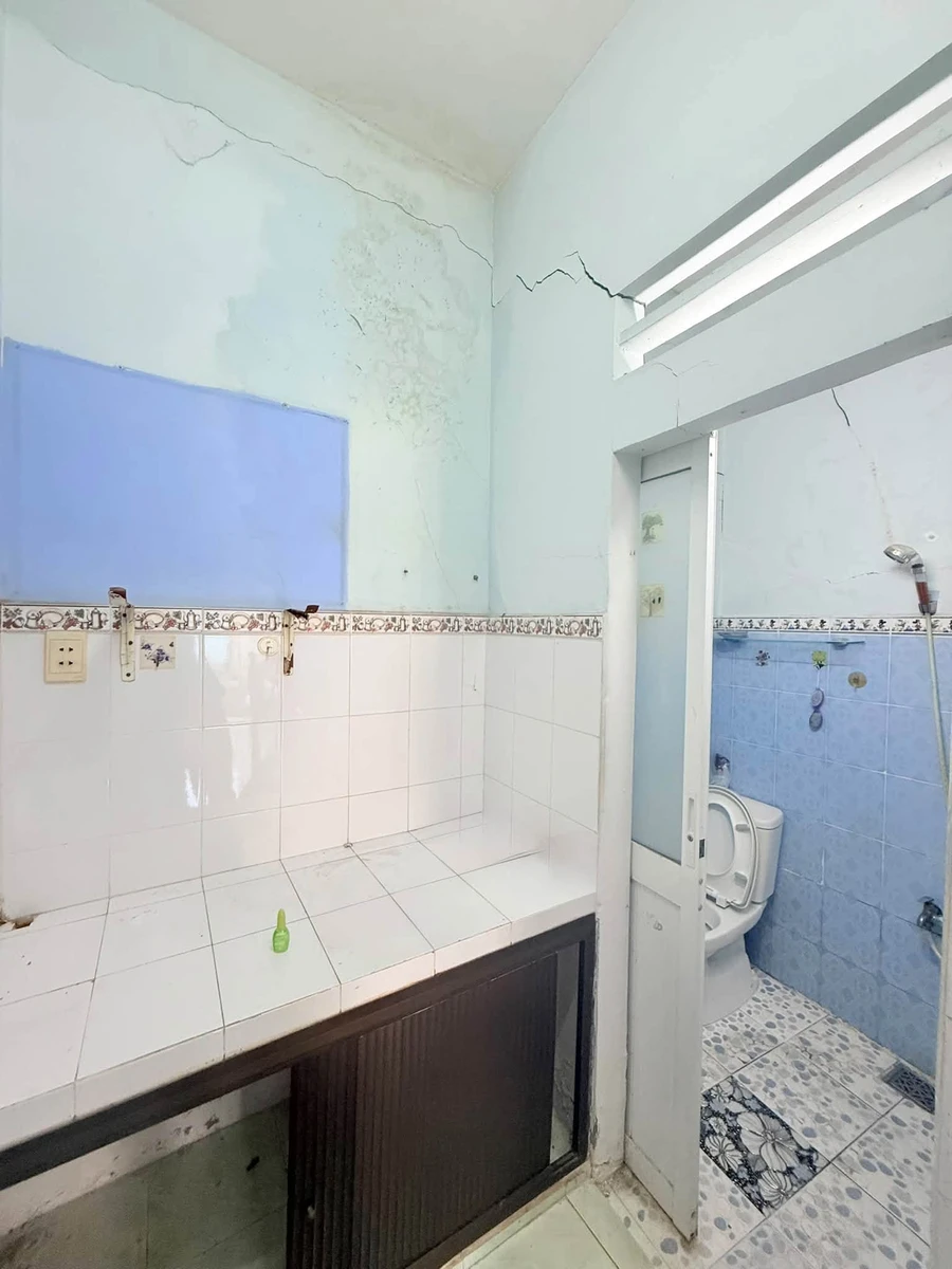 Bán nhà 2 tấm 1 phòng ngủ 26.6m² Phường 15 Quận 4 - Ảnh thu nhỏ 3