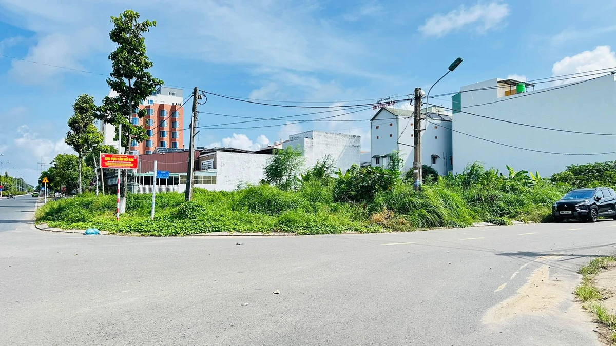 Bán 5 nền mặt tiền Tôn Đức Thắng, 1312.5 m², 37 tỷ, An Giang - Ảnh thu nhỏ 2
