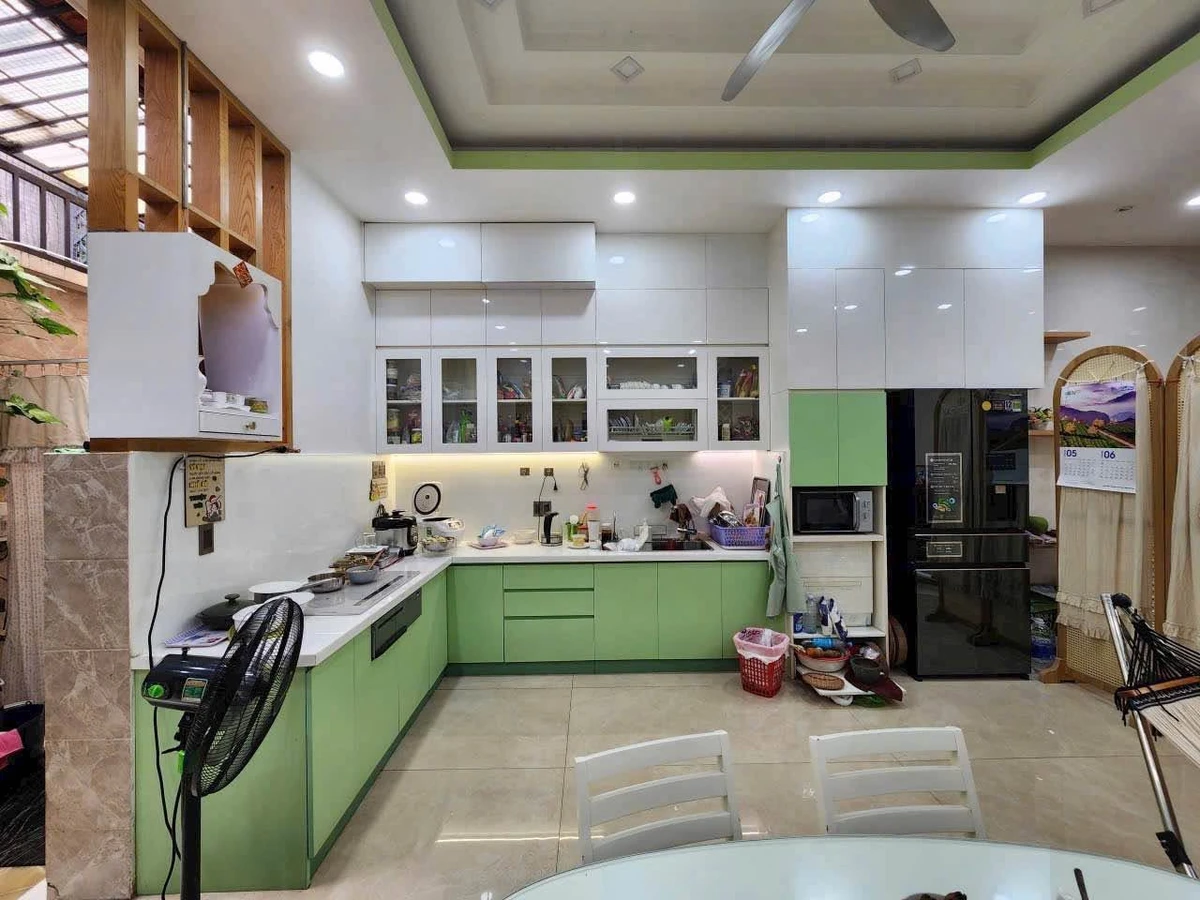 Bán nhà 5x20m 1 trệt 2 lầu sân thượng khu Tên Lửa, Bình Tân giá 11,97 tỷ - Ảnh thu nhỏ 3