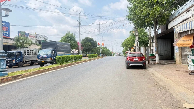Bán đất nền lô góc 2 mặt tiền 168m2 KDC Trần Anh Riverside, Bến Lức, giá 3,5 tỷ bhm16539