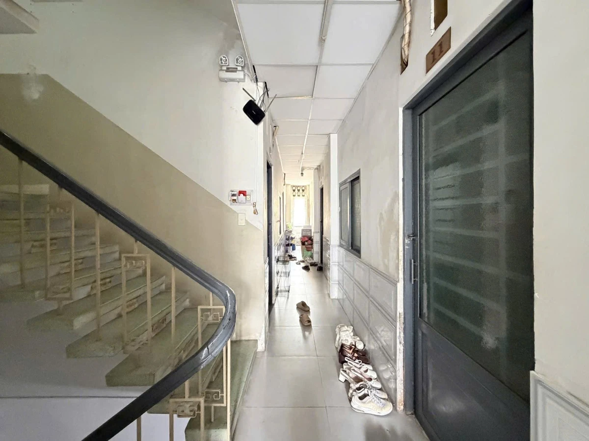 Bán CHDV 18 phòng Bạch Đằng, 158m2, 4 tầng, 24,5 tỷ - Ảnh thu nhỏ 2