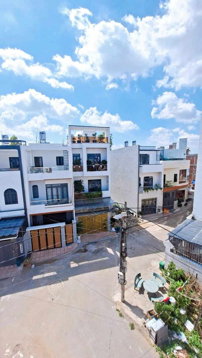 Bán nhà 2 lầu 3 phòng ngủ 65m2 Biên Hòa 4 tỷ 2 - Ảnh thu nhỏ 2