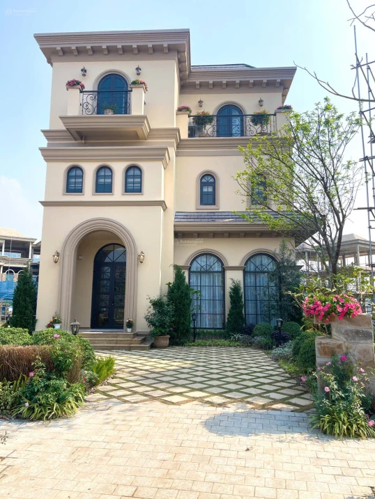 Bán BT Dasong Village, Quốc lộ 6, p Trung Minh, 11,2 tỷ, 300m2, giá siêu hời! - Ảnh thu nhỏ 2