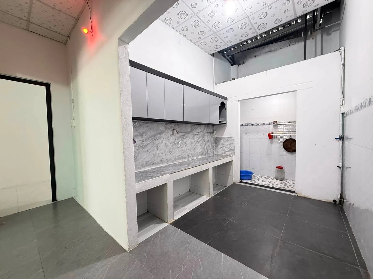 Bán nhà mặt tiền Hà Huy Giáp, Rạch Giá 112,5m² giá 3 tỷ 150 triệu - Ảnh thu nhỏ 4