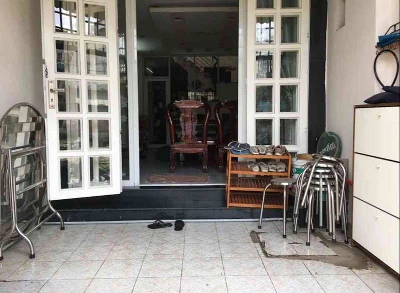 Bán nhà hẻm Trần Phú Quận 5, 23,2m2, 1 trệt 2 lầu, 3PN, giá hơn 3 tỷ sh0phouse