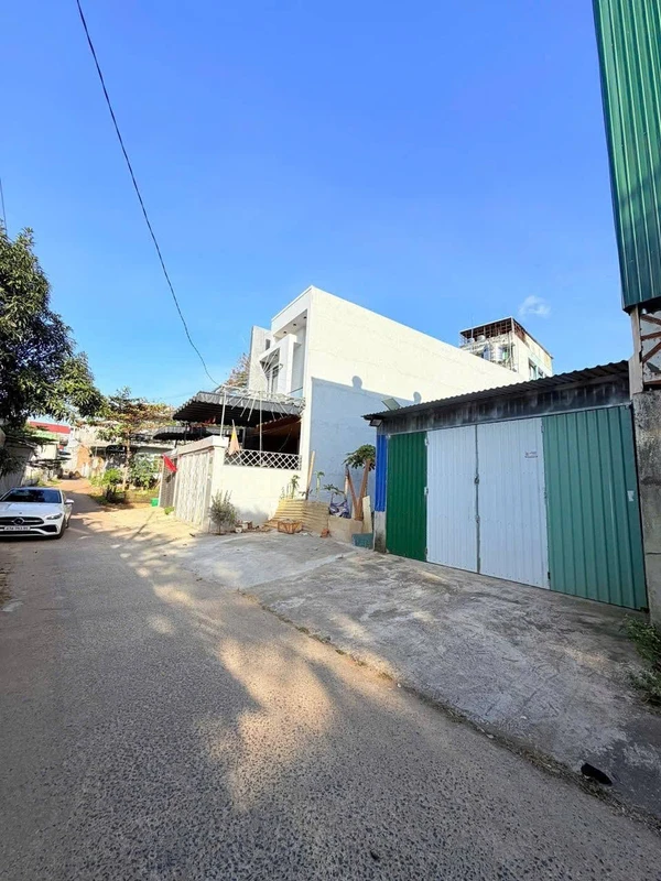 Bán lô đất thổ cư 5x18m hẻm A Dừa, khu phố Sinh Viên, gần Đại học Tây Nguyên
