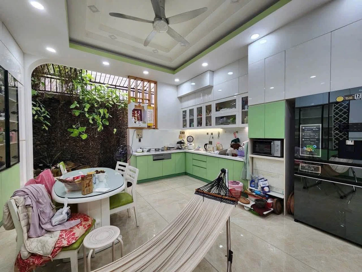Bán nhà mặt tiền 3 tầng 95m² khu Tên Lửa, Bình Tân giá 11,9 tỷ - Ảnh thu nhỏ 3