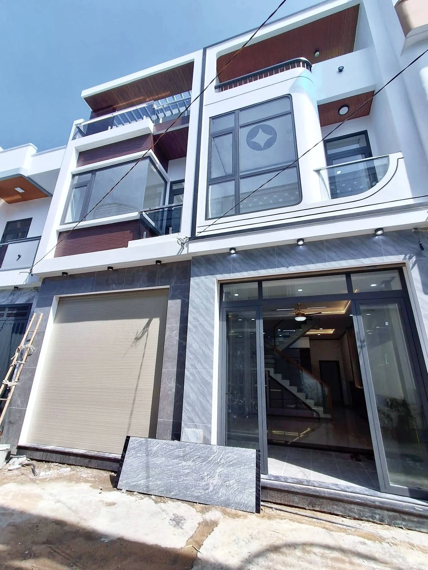 Nhà 1 trệt 1 lầu 120m² bán 2.8 tỷ Bình Hòa - Ảnh 1