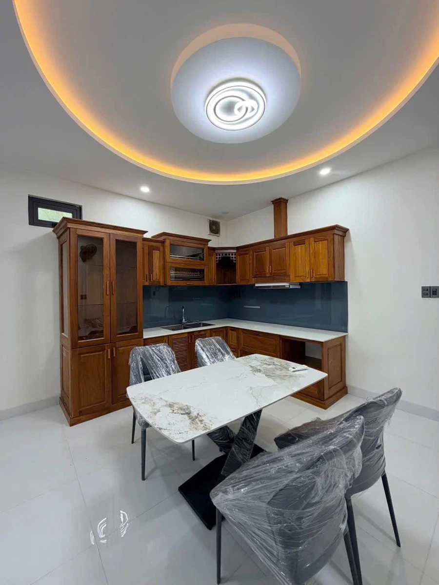Bán nhà mặt tiền A6 Phạm Ngũ Lão nở hậu 107m2, 2 phòng ngủ, giá 4,6 tỷ - Ảnh thu nhỏ 2