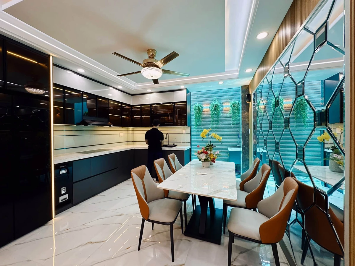 Bán nhà 5 tầng 4x14m full nội thất, gara ô tô, 5,95 tỷ, Thới An Quận 12 - Ảnh thu nhỏ 2