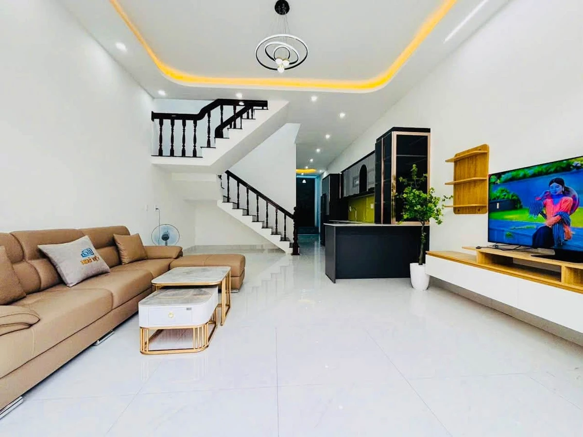 Bán nhà mặt tiền 78m² đường Lê Lợi, Quảng Ngãi 2.6 tỷ - Ảnh thu nhỏ 2