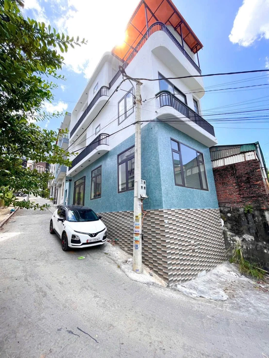 Bán nhà ô góc 3 tầng 55.6m2 Quảng Ninh - Ảnh 1
