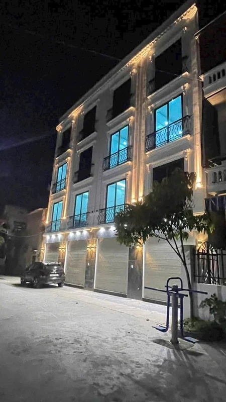 Bán nhà 4 phòng ngủ 42m2 phố Nguyễn Hữu Cầu Hải Dương
