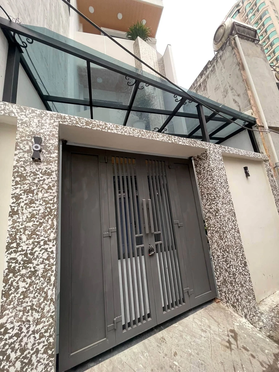 Bán nhà kiệt đường Lâm Hoành 65m2, 3 tầng, 4 phòng ngủ, gần biển, Đà Nẵng - Ảnh 1