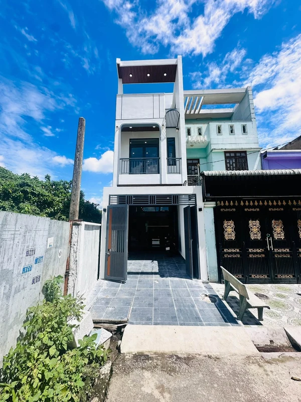Nhà 1 trệt 2 lầu Phú Hòa 2, 83m², 4PN 4WC, 4 tỷ 190