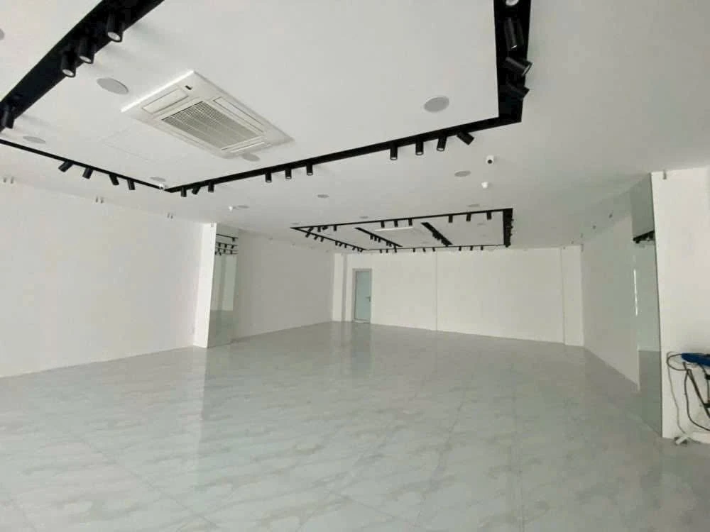 Bán mặt tiền đối diện công viên Lê Văn Tám 170 tỷ, 224.8m² Q3 - Ảnh thu nhỏ 3