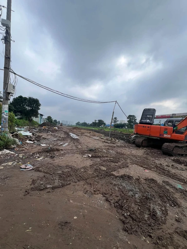 Bán nhà 3 mê mặt tiền 130m² Kon Tum 3 tỷ quen