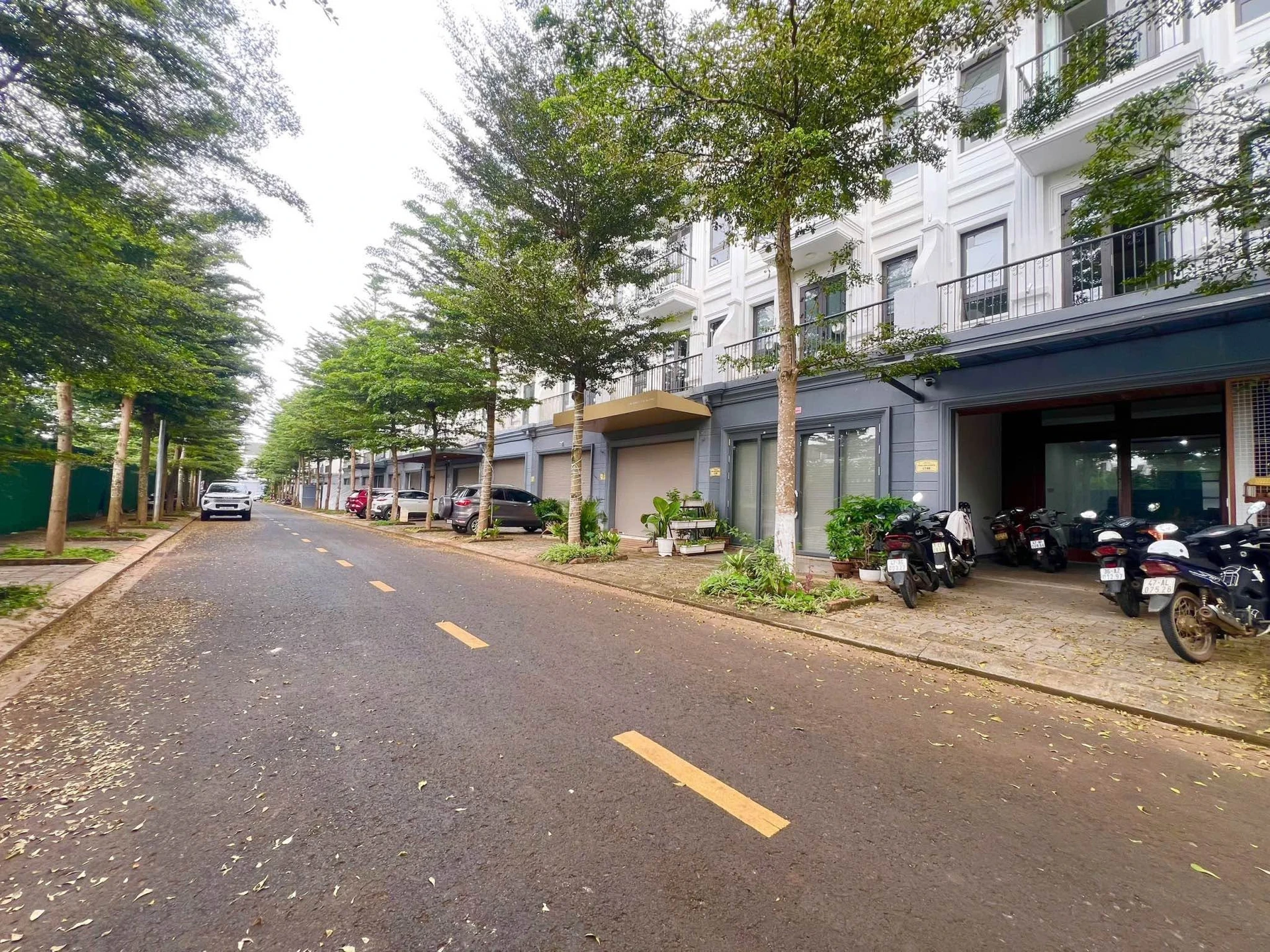 Bán nhà 4 tầng hoàn thiện 5x20m tại Ecocity Buôn Ma Thuột giá 7,5 tỷ - Ảnh 1