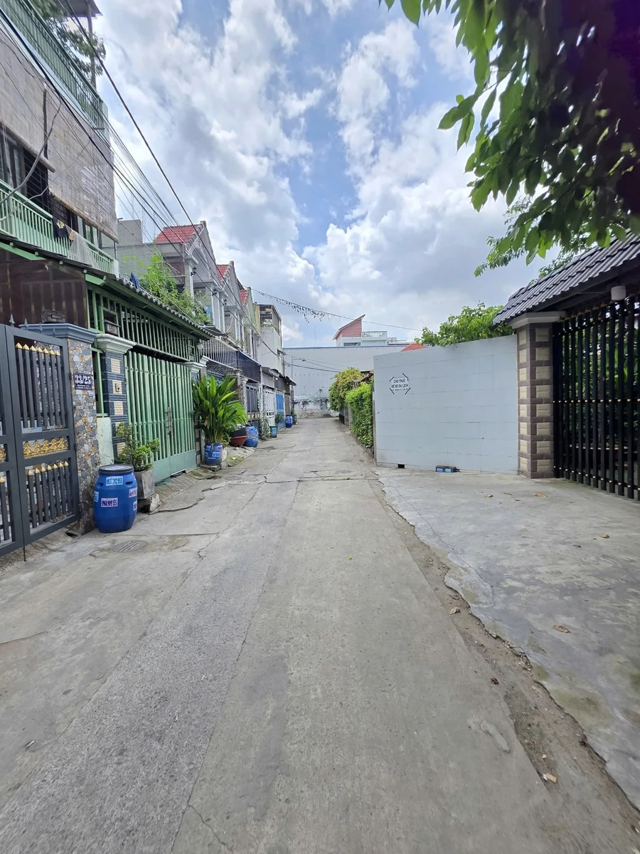 Bán nhà 73,4m2 gần Sân Vận Động Dĩ An, 5 tỷ - Ảnh thu nhỏ 4