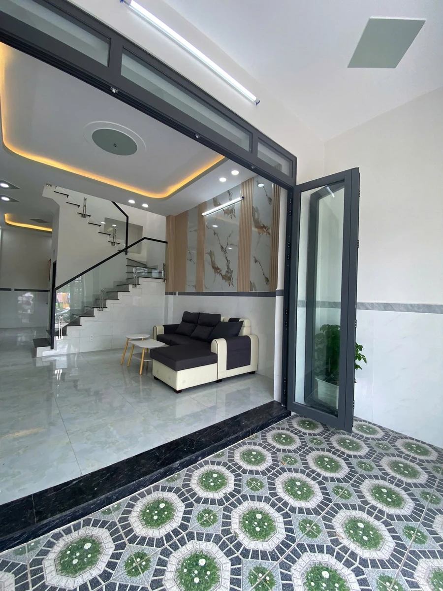 Bán nhà trệt lầu 3PN 67,5m2 giá 1,1 tỷ gần UBND xã Mỹ Hạnh Nam, Đức Hòa - Ảnh thu nhỏ 4