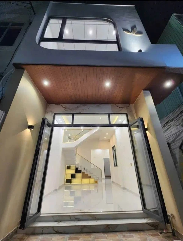 Bán nhà 2 tầng 65m² 3 phòng ngủ Lê Hồng Phong Quy Nhơn