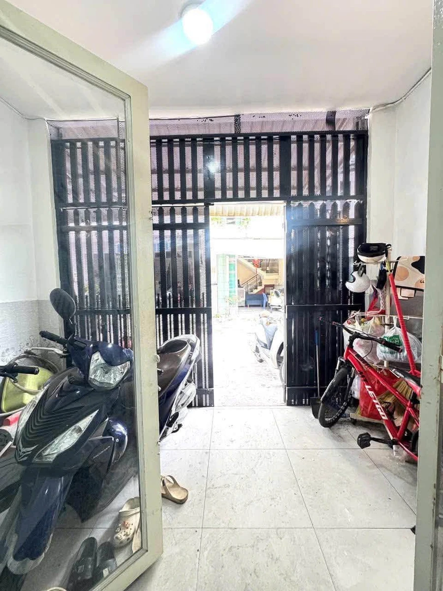 Bán nhà mặt tiền nhánh Hiệp Thành 45 Quận 12, 4x11m, 3 tầng, 4PN, giá 3,38 tỷ - Ảnh 1