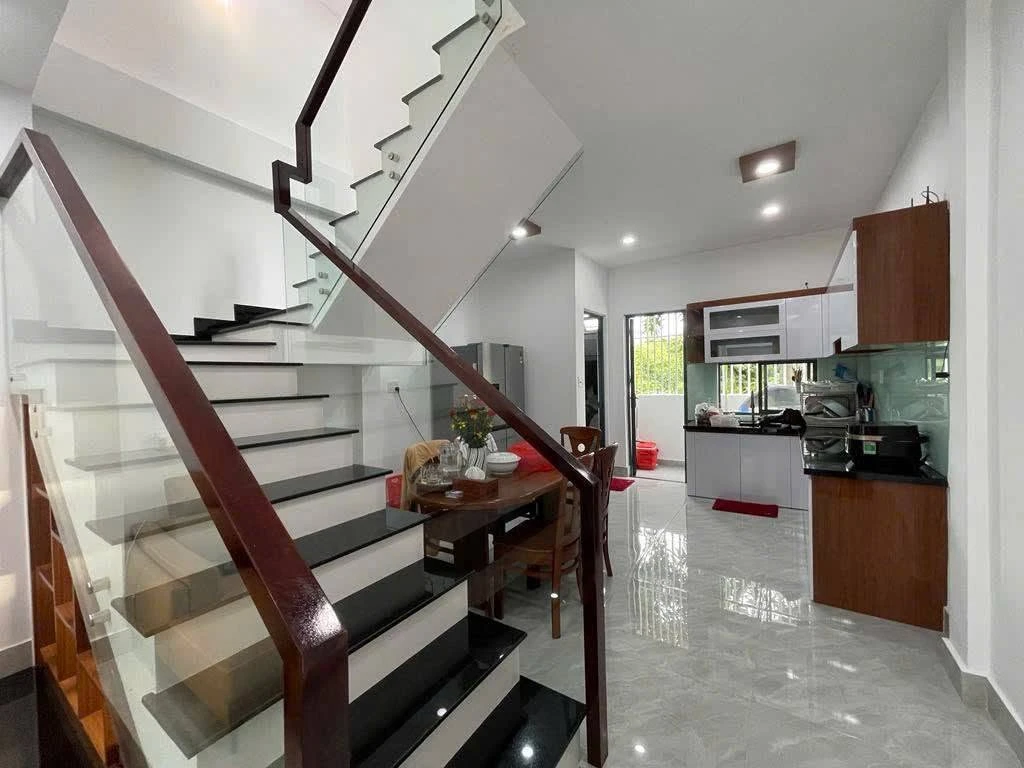 Bán nhà 3 tầng kiệt 246 Hùng Vương, Phường An Cựu, TP Huế, 62,3m², giá 3,5 tỷ - Ảnh thu nhỏ 3