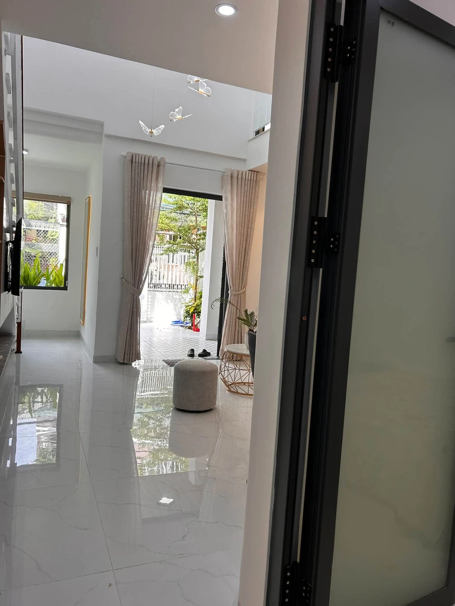 Bán nhà kiệt 2 tầng 61m² Hoàng Diệu, Quận 1 giá 4 tỷ - Ảnh thu nhỏ 2