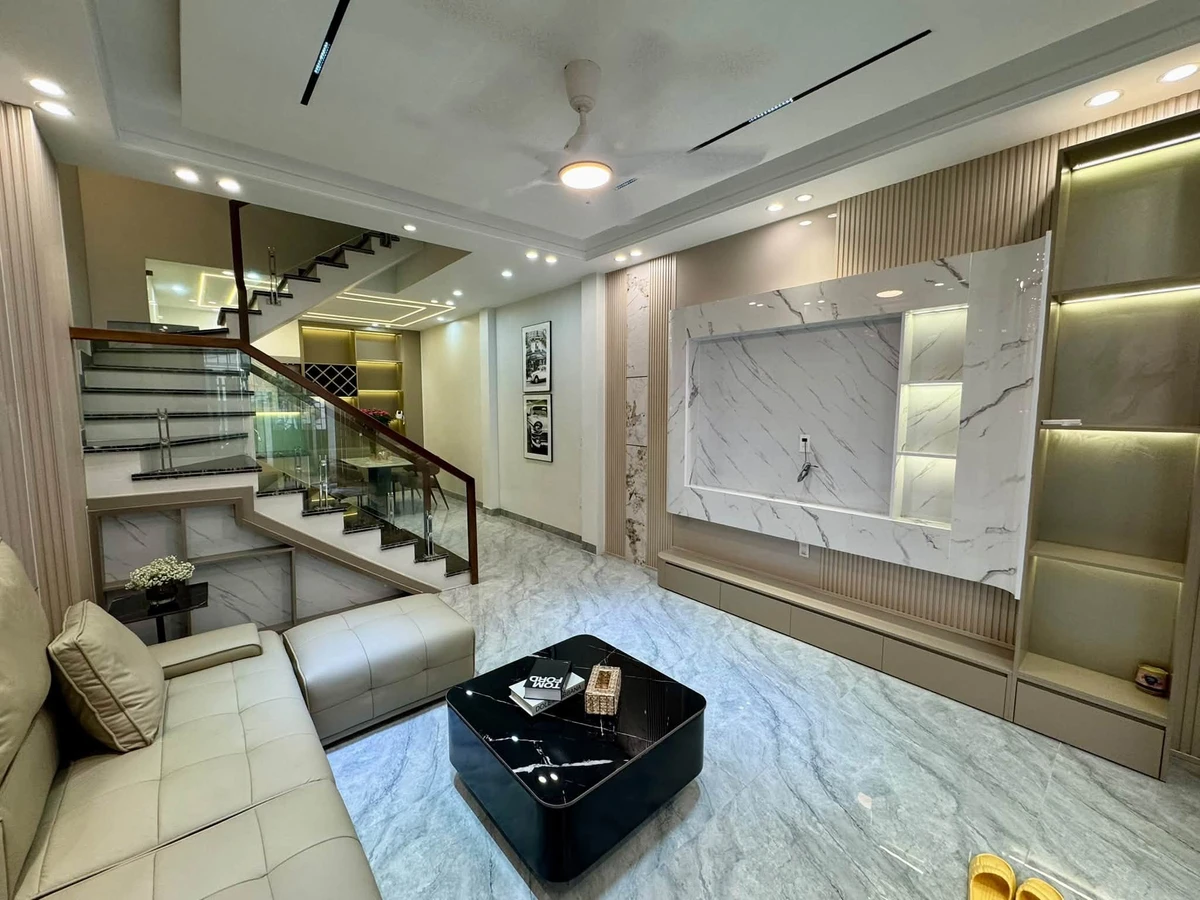 Bán nhà riêng 51m² 4 tầng Q1 giá 3 tỷ - Ảnh thu nhỏ 2