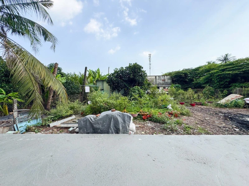 1/ Sông SG - 200m2 (10.28 x 19.49m) - thổ cư 120m2, Sổ riêng, vuông vức - đường 6m ôtô. Giáp SG