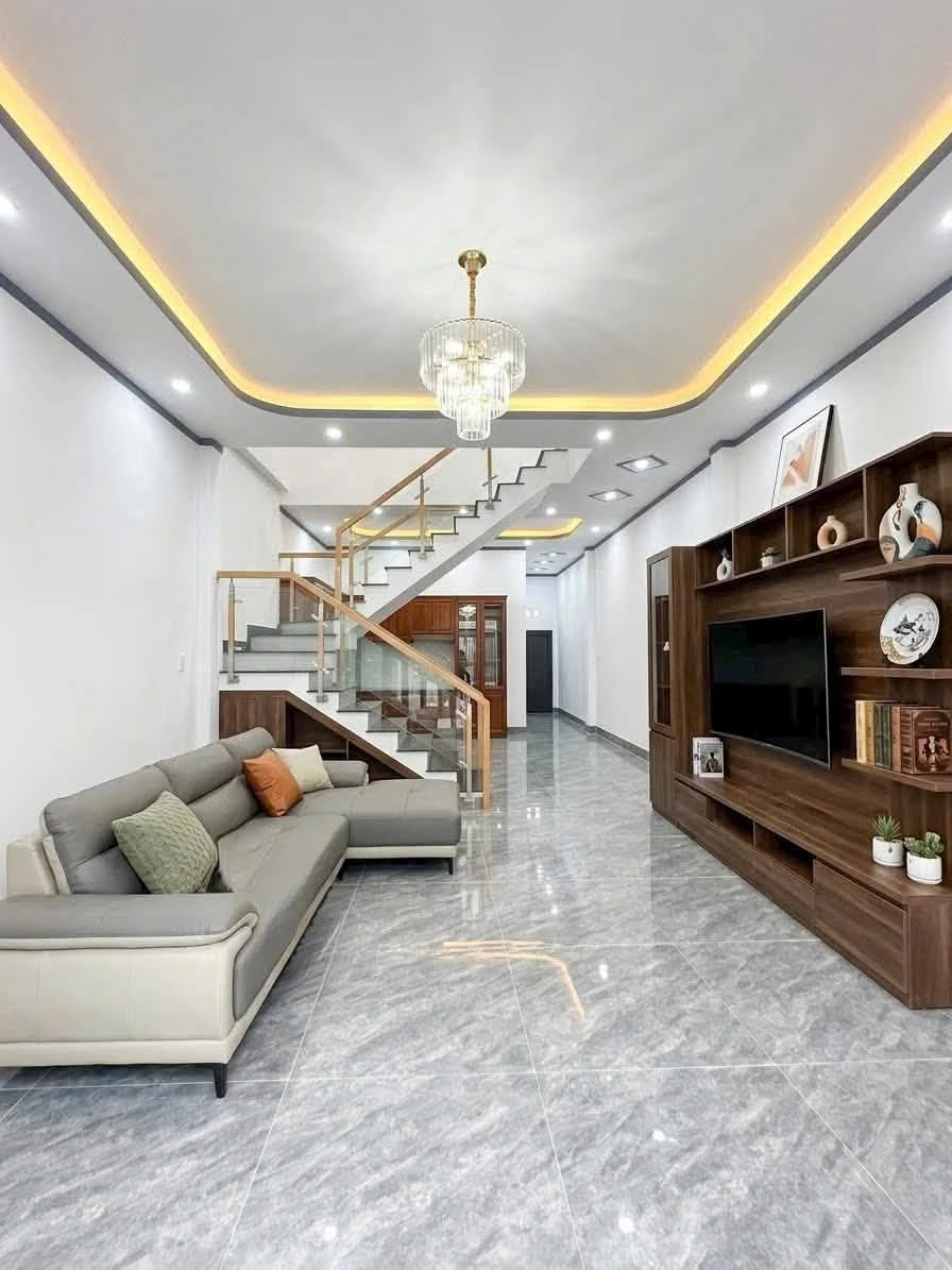 Bán nhà mặt tiền kinh doanh 90m2, 3PN, Bình Chánh, 2 tỷ - Ảnh thu nhỏ 2