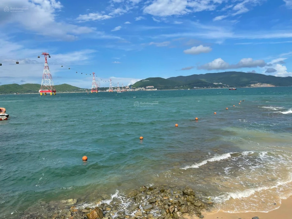 Căn NT3 - 5x mặt tiền cực đẹp cách biển chỉ 60m - Dự án Vinhomes Pearl Bay, Trần Phú Nha Trang - Ảnh thu nhỏ 2