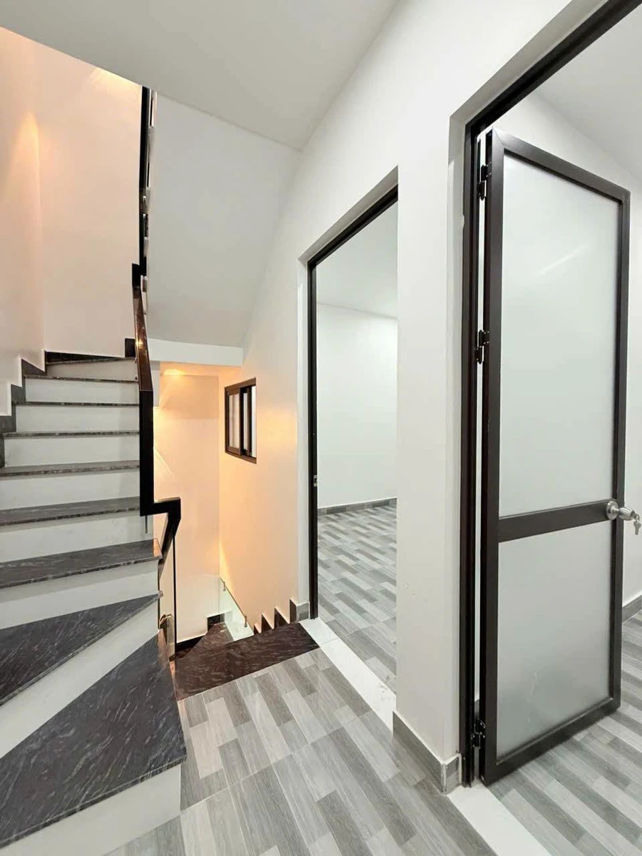 Bán nhà 3 tầng mới 30m² ngõ Vũ Chí Thắng, Quận 1 - Ảnh thu nhỏ 3