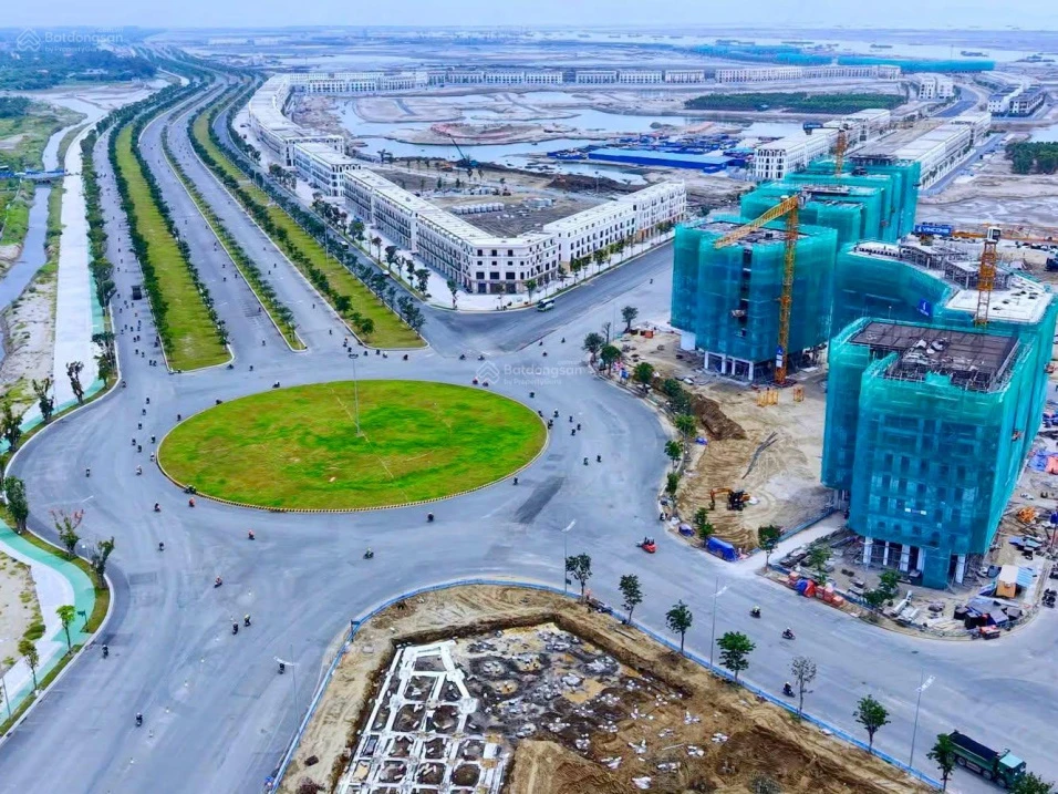Lời ngay 15 tỷ - Biệt thự đơn lập đầu hồi 3 tầng, 471m2 đất, Giá bán 55,8 tỷ Sử dụng Voucher TT 30% - Ảnh 1