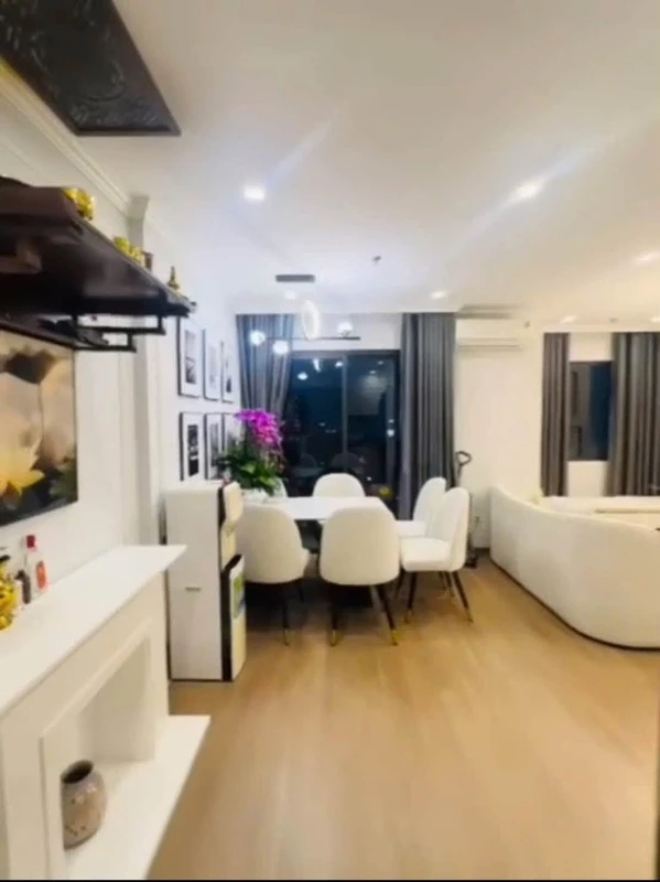 Bán căn góc Vinhomes 2PN 67.5m² giá 3 tỷ TP. Vinh