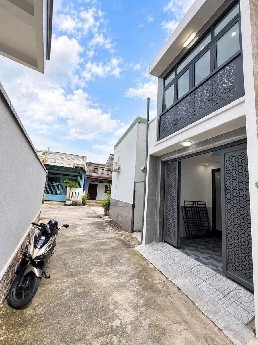 Bán nhà lầu 3PN, 120m² sàn gần chợ Phúc Hải, Quận 7 - Ảnh 1