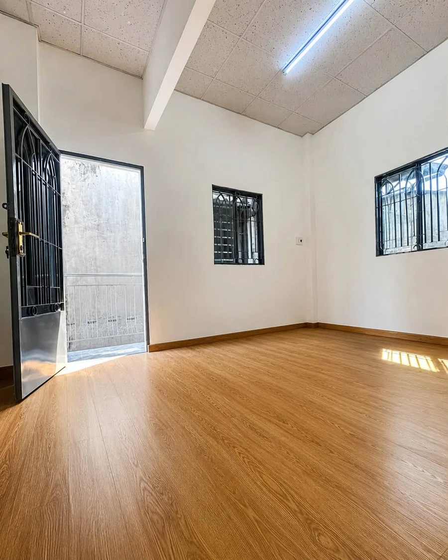 Bán nhà 2 tầng 51m², 3PN 2WC, sổ hồng riêng, gần chợ Thủ Đức, giá 4,1 tỷ - Ảnh thu nhỏ 4