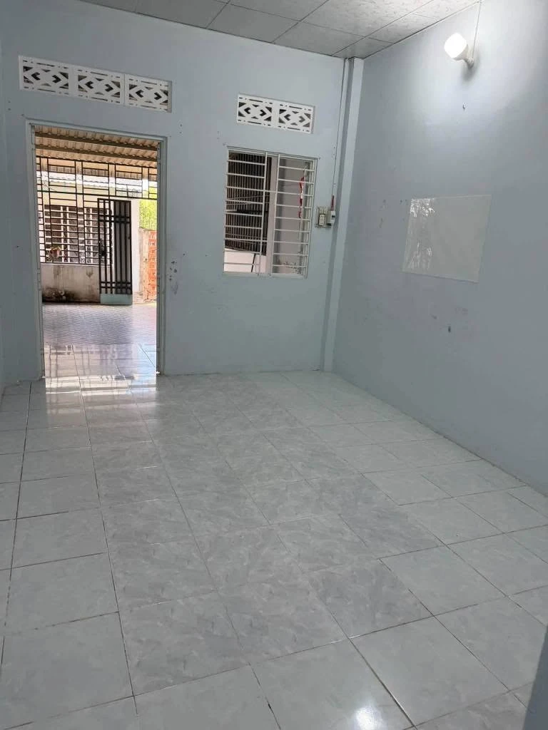 Bán nhà cấp 4 64m² 2PN Thủ Khoa Huân, Phan Thiết 1.4 tỷ - Ảnh thu nhỏ 2