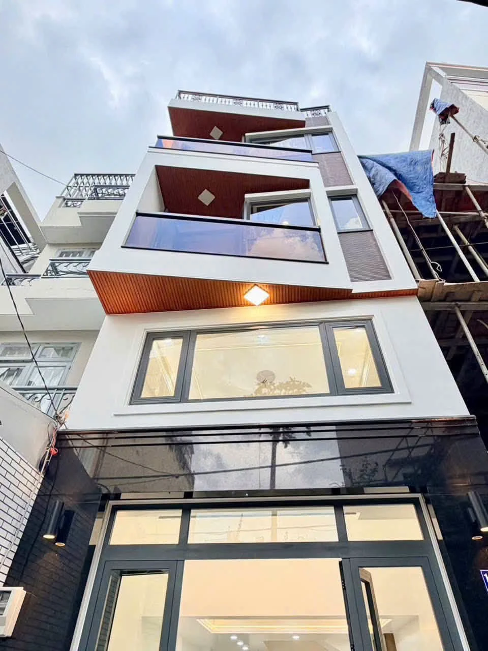 Nhà bán Bình Thạnh, 3PN, 70m2, gần Nguyễn Văn Đậu, 9.9 tỷ - Ảnh 1
