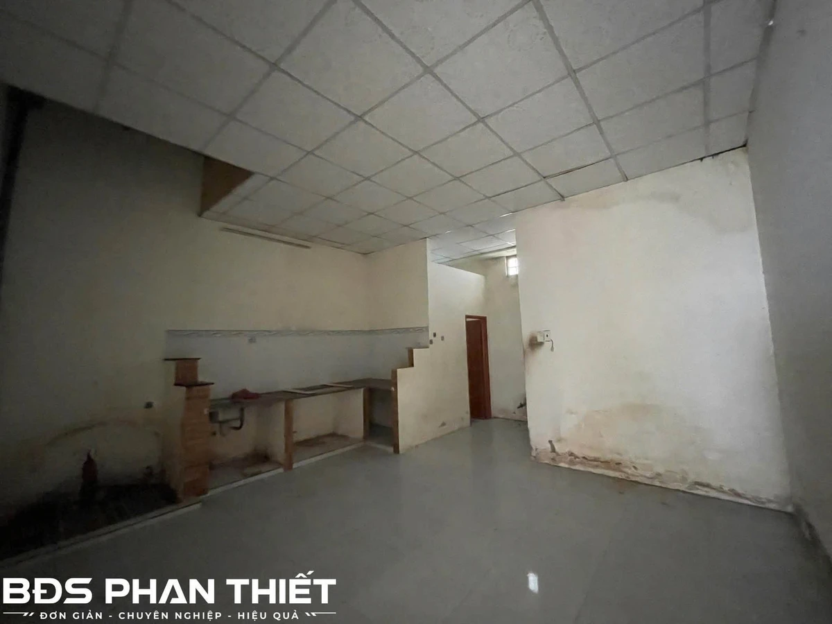 Bán nhà cấp 4 Phong Nẫm, 100m², 1 tỷ 550 triệu - Ảnh thu nhỏ 3