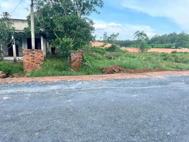 Bán đất đường nhựa 161m² Bến Cầu Tây Ninh 299 triệu