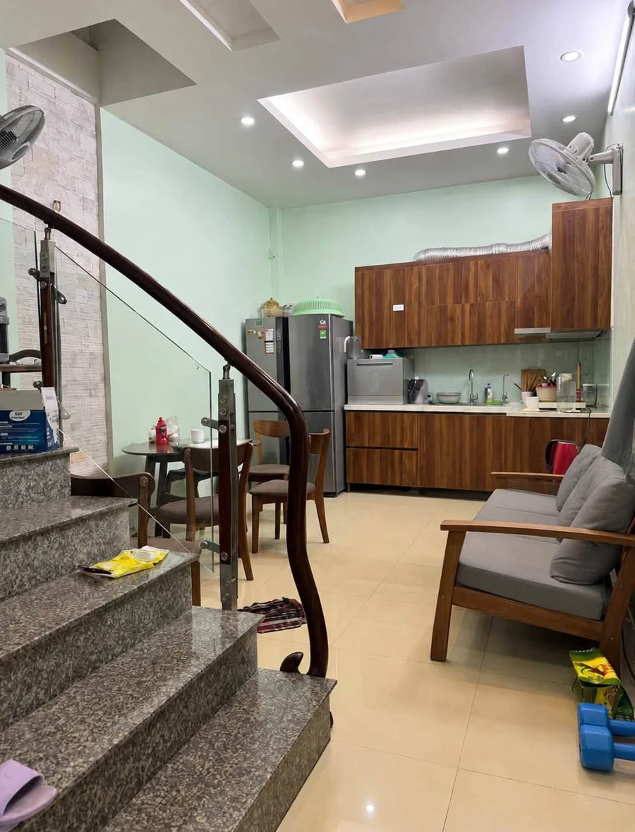 Bán nhà phố Lê Văn Lương 35m2, 5 tầng, 8 tỷ - Ảnh thu nhỏ 3