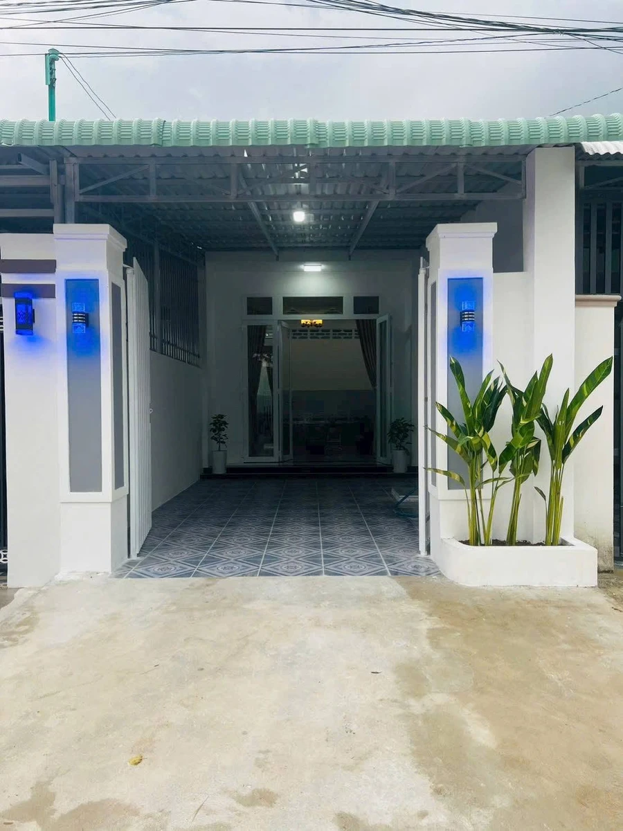 Bán nhà cấp 4, 3 phòng ngủ, 114 m² Tân Phú, 1 tỷ 190 triệu - Ảnh 1