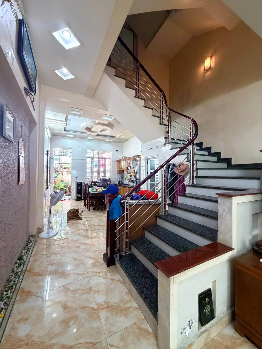 Bán nhà 3 tầng 90m2 mặt tiền 4,5m tại Quán Nam - Ảnh thu nhỏ 2