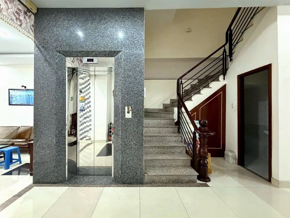 Bán nhà phố 4 tầng 135m² Phú Nhuận 20.9 tỉ - Ảnh thu nhỏ 3