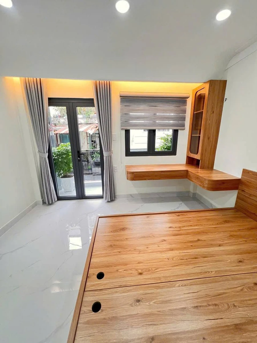 Bán nhà 2 tầng 4PN gần chợ Bình Tây Quận 6, 110m² sử dụng, giá nhỉnh 5 tỷ - Ảnh thu nhỏ 3