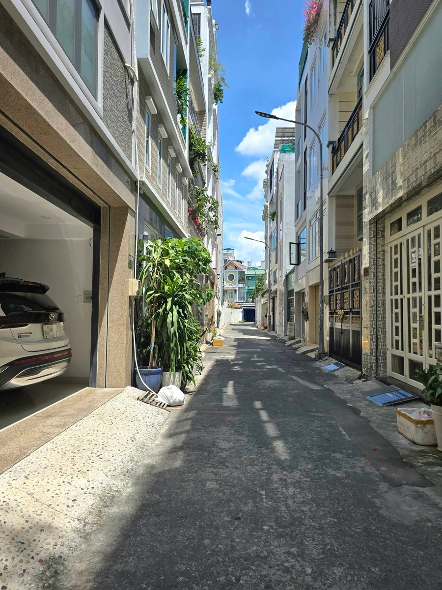 Bán nhà 5 tầng 52.2m² mặt tiền Lạc Long Quân Tân Bình 12 tỷ - Ảnh thu nhỏ 2
