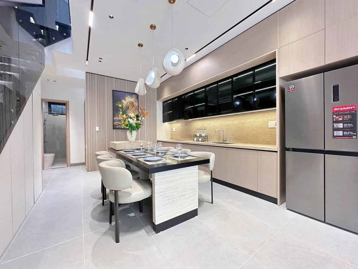 Bán nhà 3 tầng 100m2, 3 phòng ngủ, full nội thất tại Cồn Dầu 2, Hòa Xuân, Đà Nẵng - Ảnh thu nhỏ 2