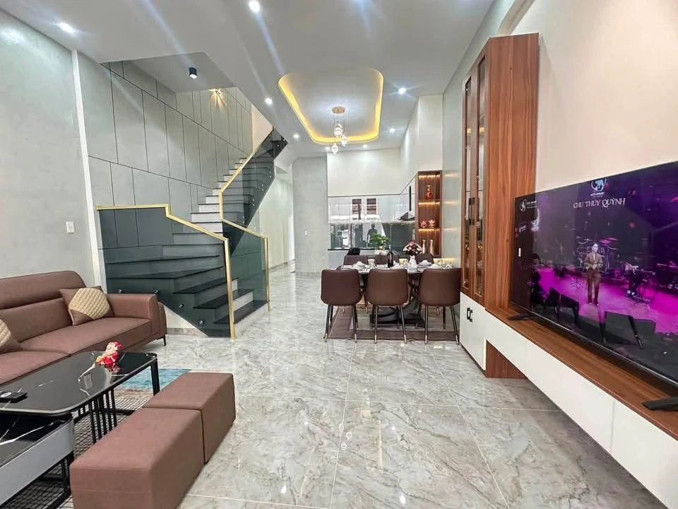 Bán nhà 2 tầng 5x25m 3PN Quang Trung Quận 12 - Ảnh thu nhỏ 2