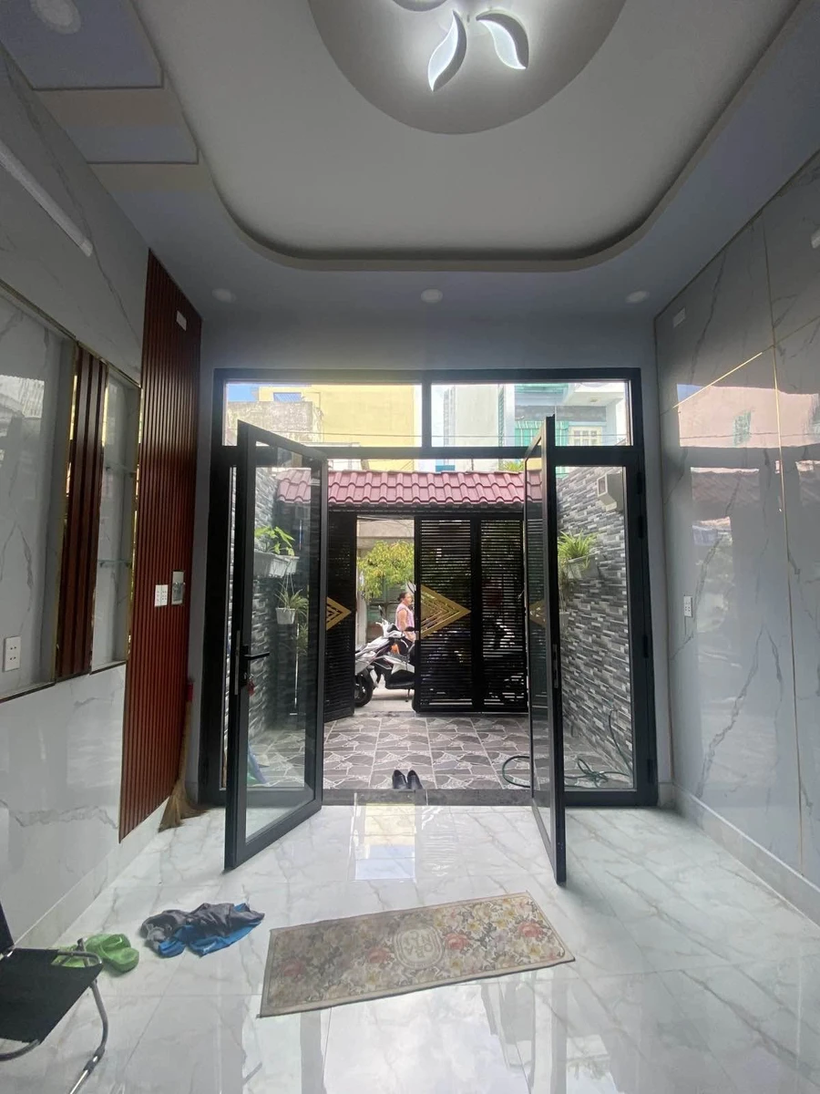 Bán nhà nở hậu hẻm 5m Hậu Giang Quận 6, 50.75m², 6.2 tỷ - Ảnh 1